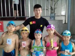 夏季￥暑期少年和成人游泳班報名了