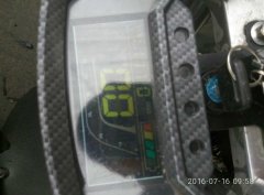 急轉(zhuǎn)電動大跑車