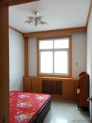 榮泰小區(qū)（氣化廠生活小區(qū)斜對面，高中300米）