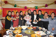 招長(zhǎng)期裝卸工兩名
