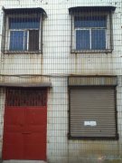 義馬市西工區(qū)商貿(mào)城院內(nèi)門面房出售，位置好交通便利價(jià)格實(shí)惠，