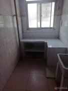 龍山街大牌子附近現(xiàn)有兩室一廳三樓出租