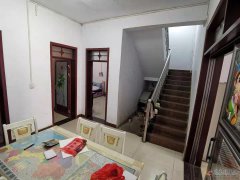 香山南街獨(dú)家院證件齊全