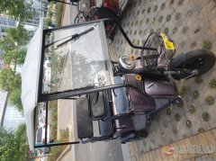 出售心愛(ài)電動(dòng)三輪車(chē)。
