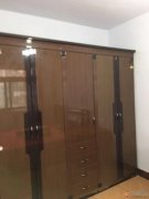 水、電、暖、空調、熱水器、家具齊全，月租300元