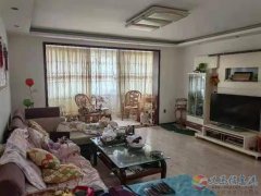 銀杏小區(qū)153平一樓三室兩廳兩衛(wèi)房屋出售