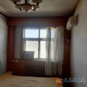 千秋礦千園小區(qū)   六樓    四室二廳  簡裝  低價誠心