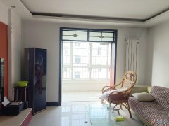 出租:第一小學(xué)附近3室1廳95㎡，5樓、850元/月