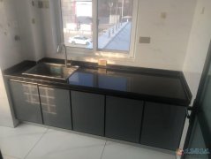 狂口老區(qū)兩室一廳精裝房三樓出租，水，電，暖齊全，家具齊全可拎