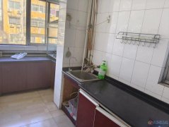 人民路中段公路局家屬院三樓出租