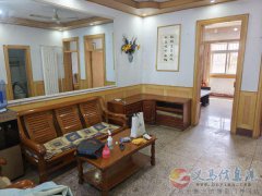 出租:體育公園對(duì)面2室1廳，簡(jiǎn)裝、500元/