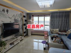 信托大廈電梯房136平3室2廳2衛(wèi)33.5萬