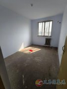 千和小區(qū)小戶型兩室兩一廳72平米毛坯房（白墻）現(xiàn)出售，采光良