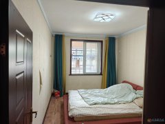 2樓精裝，130平3室2廳，暖燃齊拎包入住，千秋路中段